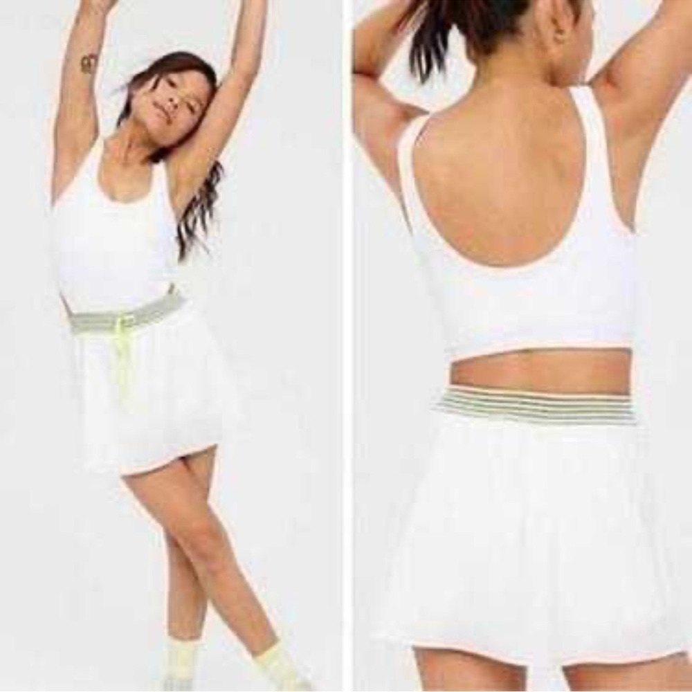 Offline By Aerie Womens athletic dress White And Green